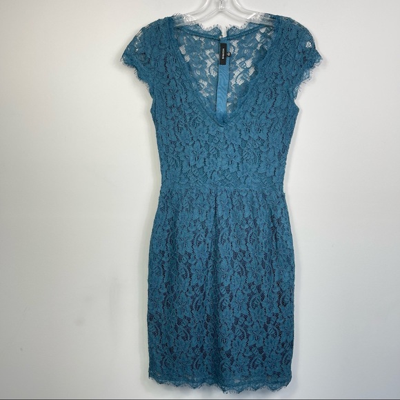 Aritzia Babaton Tobias Eyelash Lace Mini Cocktail Dress with Pockets in Teal 2 - Picture 5 of 12